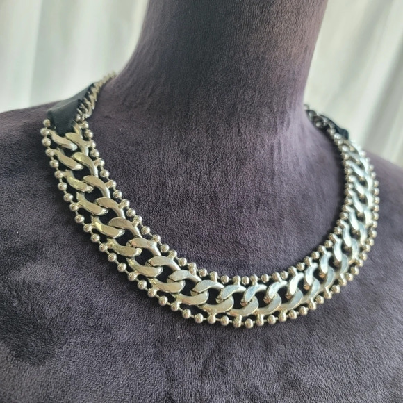 Gorgeous Womens Black Chain Black Ribbon Tie Necklace Chunky - Picture 9 of 10